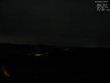 03 : 00