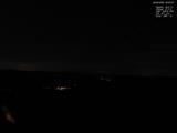 02 : 00
