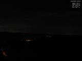 03 : 00