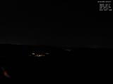 22 : 04