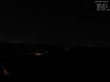 23 : 04