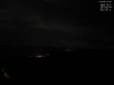 21 : 04