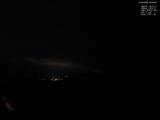 22 : 08