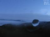 05 : 48