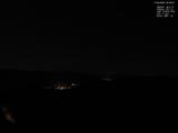 22 : 08