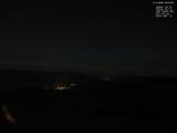 02 : 00
