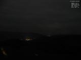 03 : 00