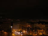 02 : 00