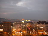 17 : 48