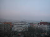 07 : 36