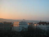 16 : 52