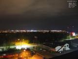 03 : 00