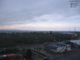 06 : 24