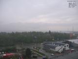 07 : 04
