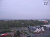 19 : 44