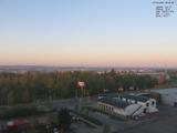 06 : 00