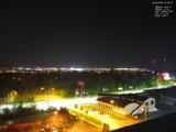 22 : 00
