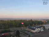 06 : 00