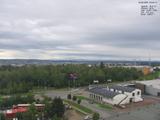 09 : 04