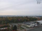 09 : 04