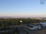 06 : 00