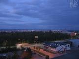 04 : 44