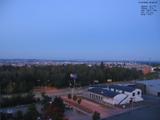 04 : 48