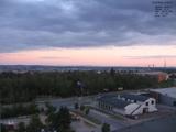 21 : 08