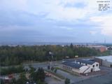 06 : 00