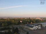 06 : 00