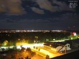02 : 00