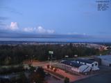06 : 00