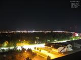22 : 08