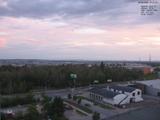 19 : 44