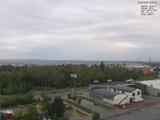 19 : 00