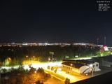 21 : 04