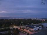 06 : 24