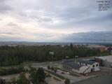 18 : 52