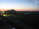 21 : 04