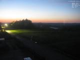 21 : 08