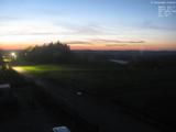 21 : 08