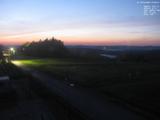 21 : 08