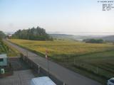 06 : 00