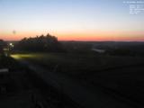 22 : 08