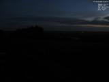 03 : 32