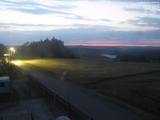 22 : 08
