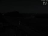 03 : 32