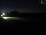 22 : 00