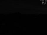 03 : 00