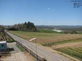 15 : 04